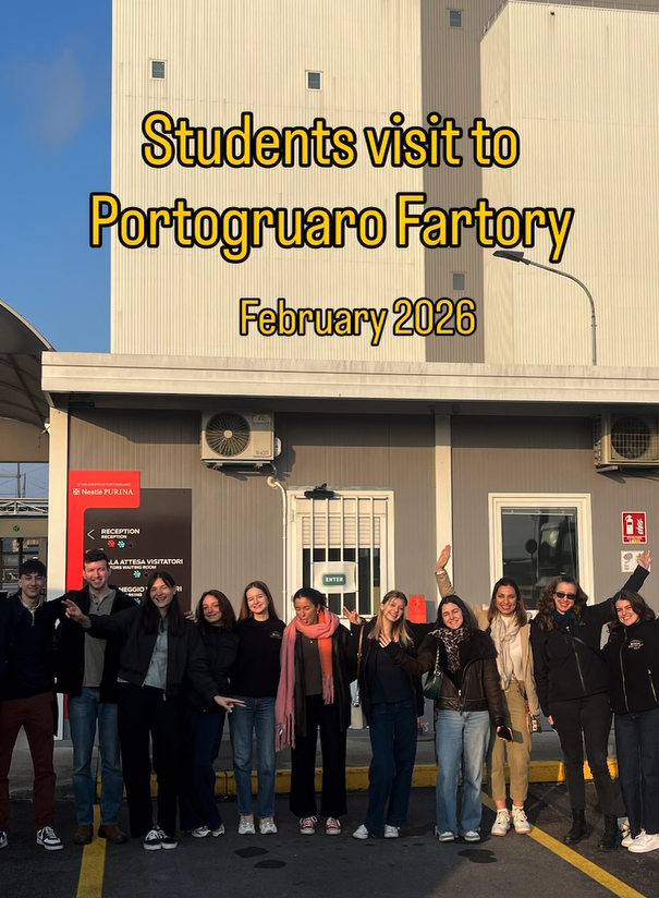 Visita de estudiantes a la fábrica de Portogruaro